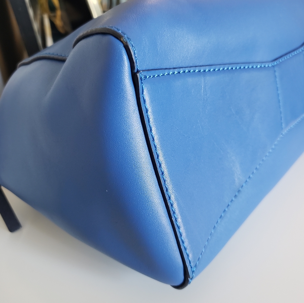 ❗SOLD❗💕Kate Spade | Blue Navy Satchel - Picture 6 of 16